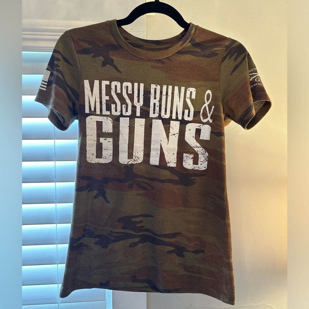 Grunt Messy buns & guns shirt